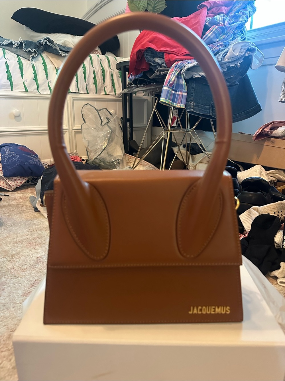 Jacquemus Tan Le Chiquito Top-Handle Bag - Picture 2 of 10